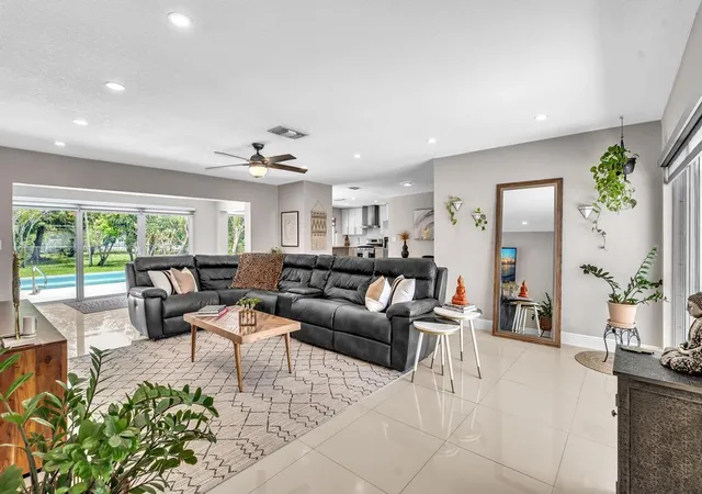 Photo 4 of Single family home for sale at 2070 NW 78th Avenue, Plantation, FL 33322 | MLS# B26060918 | Listing updated on 2026-09-23