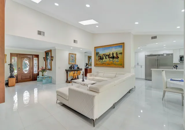 Photo 3 of Single family home for sale at 6164 Celadon Cir, West Palm Beach, FL 33418 | MLS# B26060984 | Listing updated on 2026-09-15