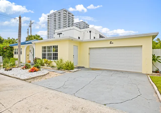 Photo 2 of Single family home for sale at 400 45th Street, West Palm Beach, FL 33407 | MLS# B26061020 | Listing updated on 2026-09-14