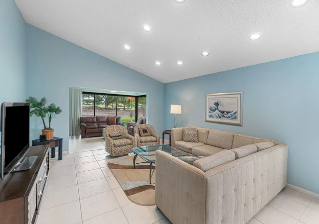 Photo 3 of House for sale at 27 Stratford Ln W #D, Boynton Beach, FL 33436 | MLS# B26061074 | Listing updated on 2026-09-14