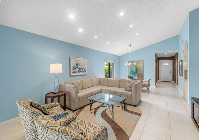 Photo 4 of House for sale at 27 Stratford Ln W #D, Boynton Beach, FL 33436 | MLS# B26061074 | Listing updated on 2026-09-14