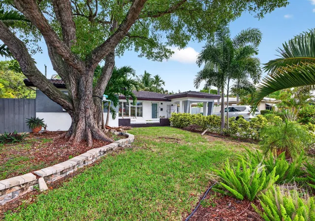 Photo 2 of Single family home for sale at 4031 Ne 15th Avenue, Oakland Park, FL 33334 | MLS# B26061114 | Listing updated on 2026-09-28