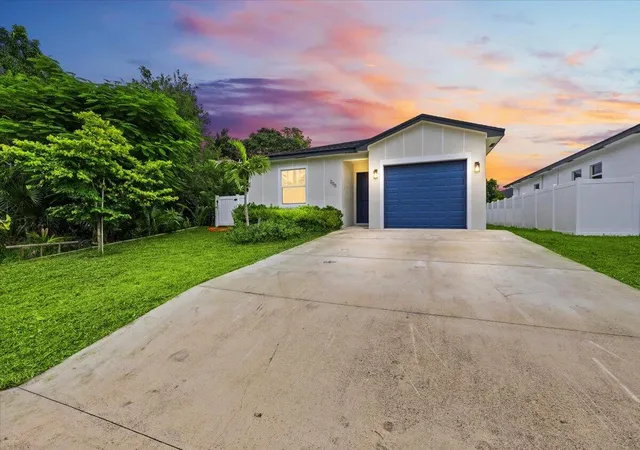 Photo 3 of Single family home for sale at 200 Marie Dr, West Palm Beach, FL 33415 | MLS# B26061127 | Listing updated on 2026-09-13