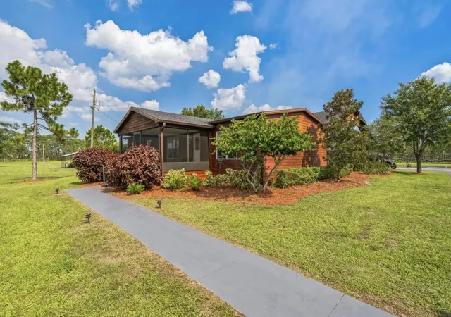 Photo 3 of Single family home for sale at 5330 Highway 630 E, Frostproof, FL 33843 | MLS# B26061328 | Listing updated on 2026-09-15