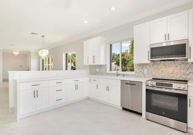 Photo 3 of Single family home for sale at 9119 Bay Point Cir, West Palm Beach, FL 33411 | MLS# B26061498 | Listing updated on 2026-10-01