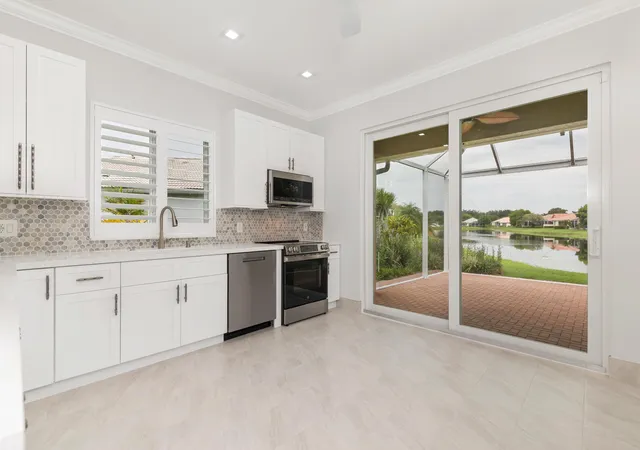 Photo 4 of Single family home for sale at 9119 Bay Point Cir, West Palm Beach, FL 33411 | MLS# B26061498 | Listing updated on 2026-10-01