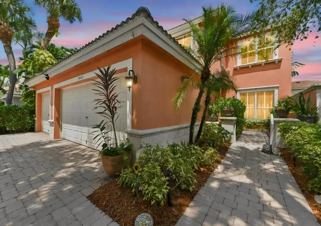 Photo 2 of Single family home for sale at 4442 Onega Cir, West Palm Beach, FL 33409 | MLS# B26061735 | Listing updated on 2026-09-23