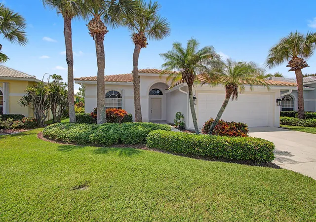 Photo 2 of Sale Pending at 5006 Se Devenwood Way, Stuart, FL 34997 | MLS# B26061795 | Listing updated on 2026-09-15