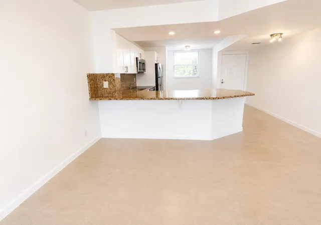 Photo 4 of Condo for sale at 115 Lake Emerald Dr #210, Oakland Park, FL 33309 | MLS# B26061842 | Listing updated on 2026-09-15