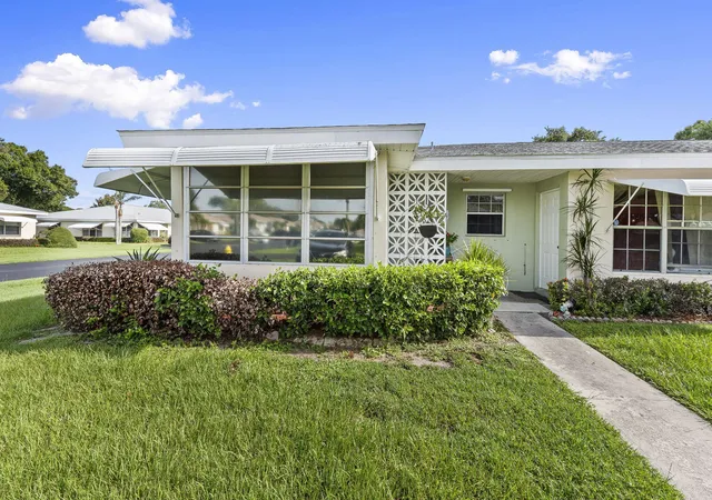 Photo 1 of Condo for sale at 406 Sandpiper Dr #A, Fort Pierce, FL 34982 | MLS# B26061955 | Listing updated on 2026-09-14