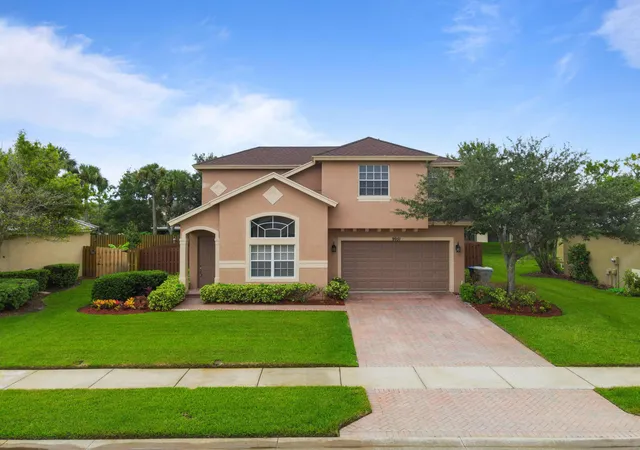 Photo 1 of Single family home for sale at 9951 E Verona Cir, Vero Beach, FL 32966 | MLS# B26062004 | Listing updated on 2026-09-30