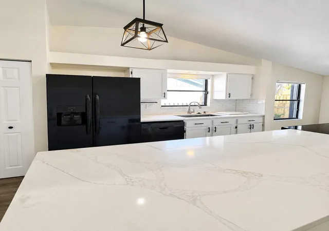 Photo 4 of Sale Pending at 1228 Chippewa St, Jupiter, FL 33458 | MLS# B26062016 | Listing updated on 2026-09-14