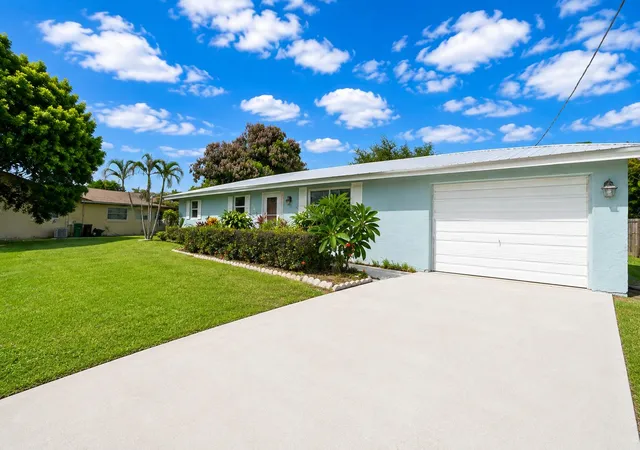 Photo 1 of Single family home for sale at 2485 Se Sidonia St, Port Saint Lucie, FL 34952 | MLS# B26062233 | Listing updated on 2026-09-15