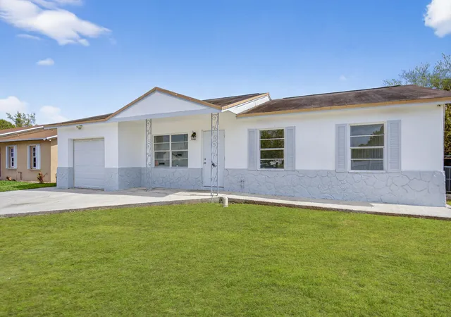 Photo 4 of Single family home for sale at 405 SW 78th Terrace, North Lauderdale, FL 33068 | MLS# B26062247 | Listing updated on 2026-09-14