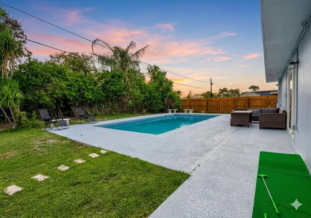 Photo 2 of Sale Pending at 1194 Se Clifton Ln, Port Saint Lucie, FL 34983 | MLS# B26062265 | Listing updated on 2026-09-15
