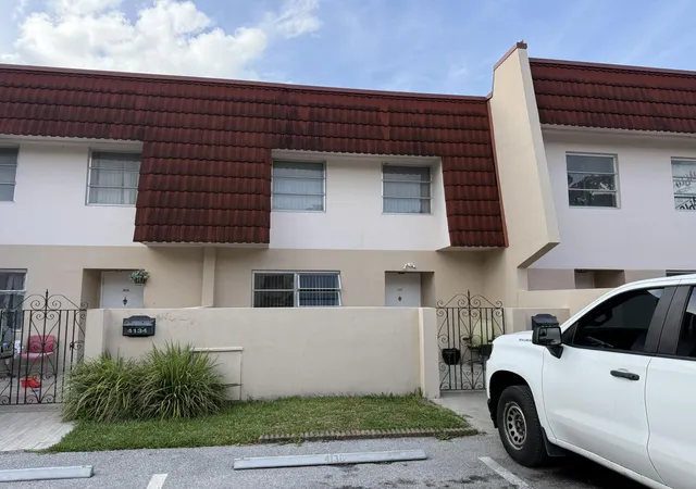 Townhouse for sale at 4136 Inverrary Dr #15C, Lauderhill, FL 33319 | MLS# B26062770