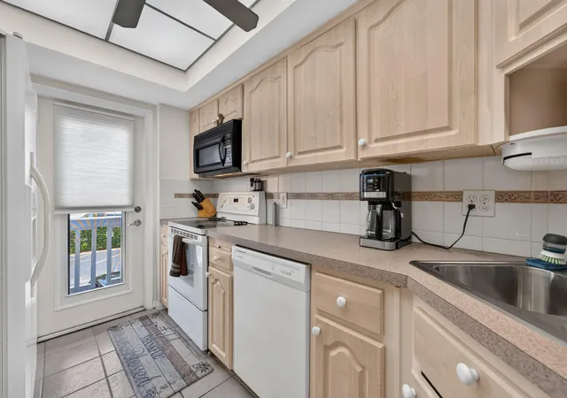 Photo 3 of Sale Pending at 1100 SW 12th Street #208, Fort Lauderdale, FL 33315 | MLS# B26062874 | Listing updated on 2026-09-16