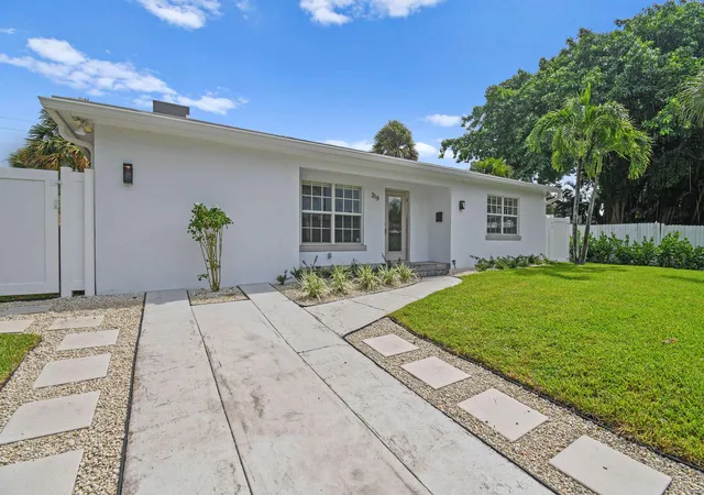 Photo 3 of Single family home for sale at 319 29th Street, West Palm Beach, FL 33407 | MLS# B26062898 | Listing updated on 2026-09-25
