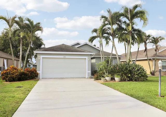 Photo 1 of Single family home for sale at 2696 Sw Marquis Ter, Stuart, FL 34997 | MLS# B26063045 | Listing updated on 2026-09-15