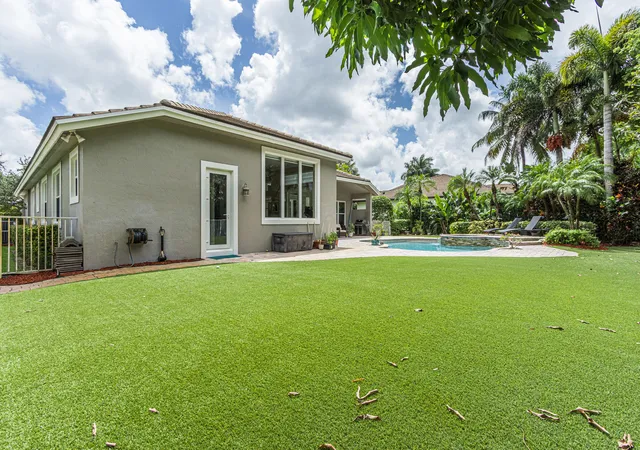 Photo 4 of Sale Pending at 6493 NW 105th Terrace, Parkland, FL 33076 | MLS# B26063063 | Listing updated on 2026-09-13