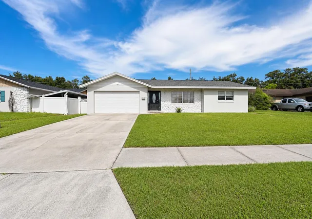 Photo 1 of Single family home for sale at 833 Park Manor Dr, Orlando, FL 32825 | MLS# B26063081 | Listing updated on 2026-10-05