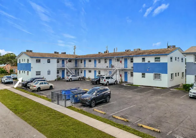 Photo 1 of Condo for sale at 410 W Palm St #B8, Lantana, FL 33462 | MLS# B26063160 | Listing updated on 2026-09-16