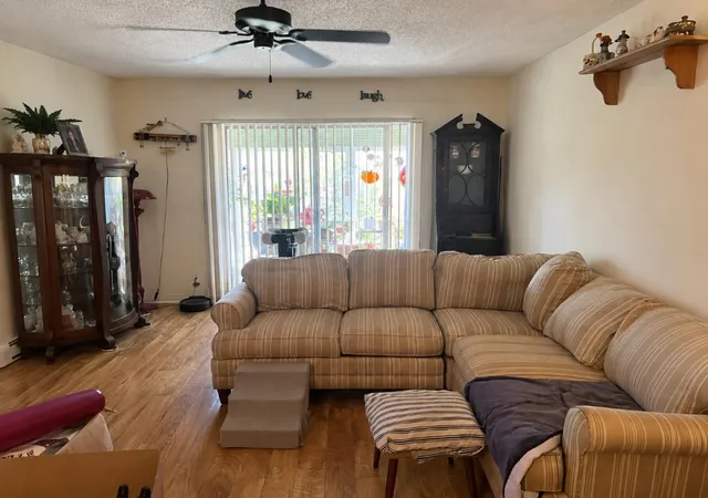 Photo 4 of Condo for sale at 410 W Palm St #B8, Lantana, FL 33462 | MLS# B26063160 | Listing updated on 2026-09-16