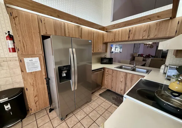 Photo 3 of Townhouse for sale at 1270 Parkside Green Dr #D, Greenacres, FL 33415 | MLS# B26063231 | Listing updated on 2026-09-15
