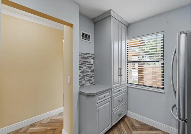 Photo 4 of House for sale at 10927 NW 29th Court, Sunrise, FL 33322 | MLS# B26063334 | Listing updated on 2026-09-16