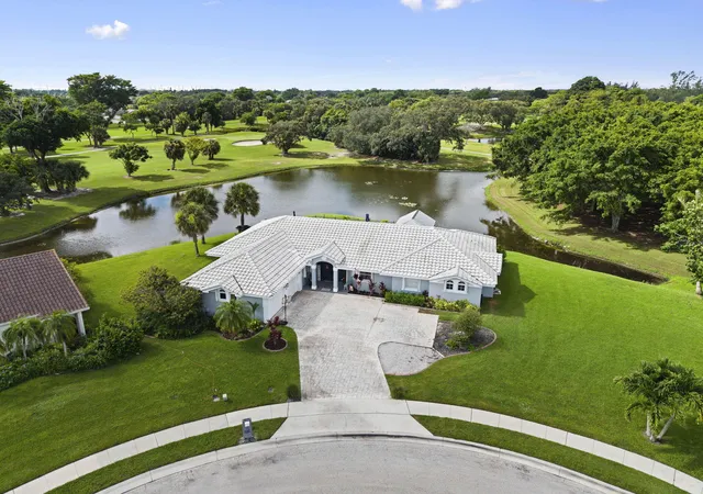 Photo 3 of Single family home for sale at 118 Elysium Dr, Royal Palm Beach, FL 33411 | MLS# B26063486 | Listing updated on 2026-09-13