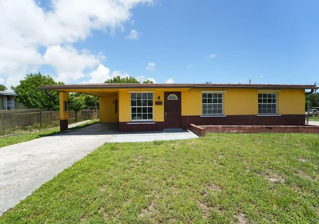 Photo 3 of Single family home for sale at 1500 W 13th Street, Riviera Beach, FL 33404 | MLS# B26063580 | Listing updated on 2026-09-23