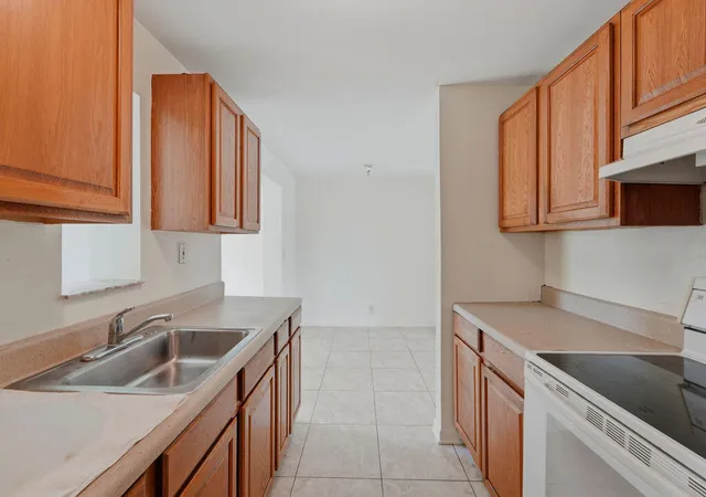 Photo 4 of Single family home for sale at 1500 W 13th Street, Riviera Beach, FL 33404 | MLS# B26063580 | Listing updated on 2026-09-23