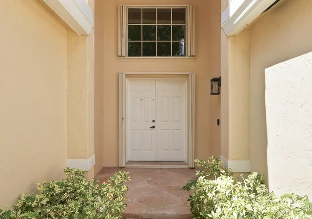 Photo 2 of Single family home for sale at 143 Cameron Ct, Weston, FL 33326 | MLS# B26063603 | Listing updated on 2026-09-16