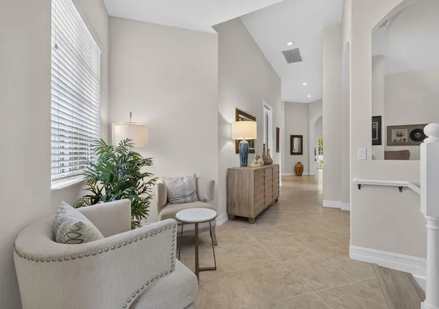 Listing Photo 4 - Condo for sale in building located at 7502 Orchid Hammock Dr, West Palm Beach, FL 33412