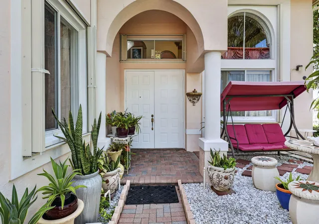 Photo 1 of Single family home for sale at 120 Isola Cir, Royal Palm Beach, FL 33411 | MLS# B26063705 | Listing updated on 2026-09-13