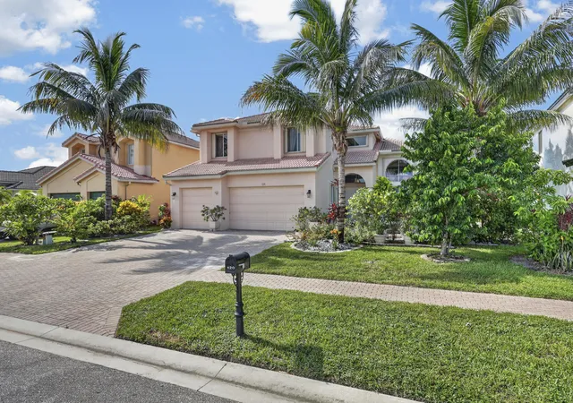 Photo 3 of Single family home for sale at 120 Isola Cir, Royal Palm Beach, FL 33411 | MLS# B26063705 | Listing updated on 2026-09-13