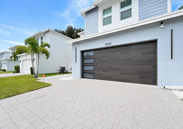 Photo 3 of Single family home for sale at 6305 Tenor Dr, West Palm Beach, FL 33413 | MLS# B26063780 | Listing updated on 2026-09-13