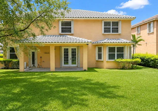 Photo 2 of Single family home for sale at 3800 E Hibiscus St, Weston, FL 33332 | MLS# B26063839 | Listing updated on 2026-09-15