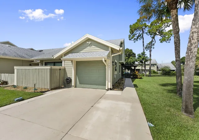 Photo 2 of Single family home for sale at 1431 Se Colchester Cir, Port Saint Lucie, FL 34952 | MLS# B26063940 | Listing updated on 2026-09-14