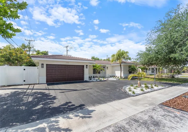 Single family home for sale at 2280 NE 62nd Street, Fort Lauderdale, FL 33308 | MLS# B26063942