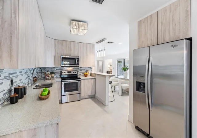 Photo 4 of Single family home for sale at 2280 NE 62nd Street, Fort Lauderdale, FL 33308 | MLS# B26063942 | Listing updated on 2026-09-15