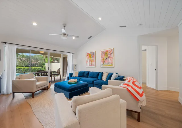 Photo 3 of House for sale at 2236 Las Casitas Dr, Wellington, FL 33414 | MLS# B26063950 | Listing updated on 2026-09-28
