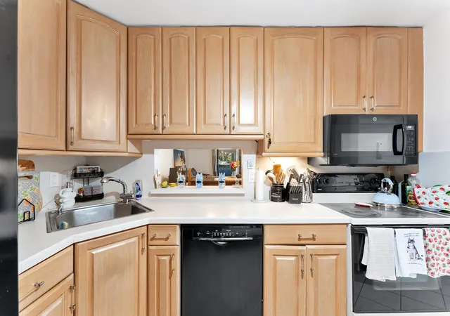 Photo 3 of Condo for sale at 5280 Las Verdes Cir #124, Delray Beach, FL 33484 | MLS# B26063997 | Listing updated on 2026-09-25
