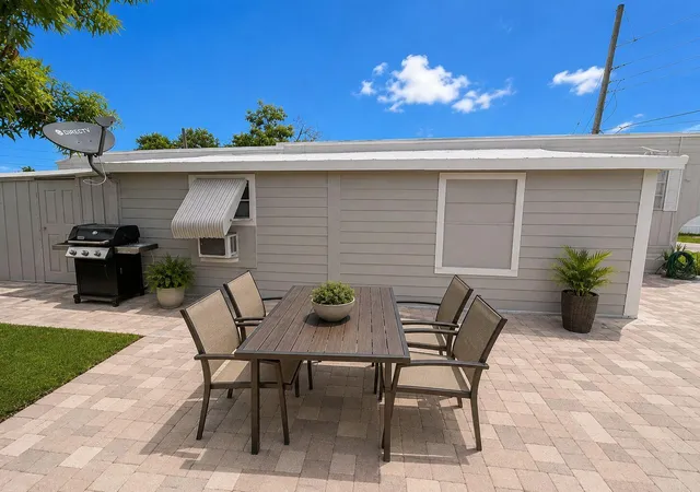 Photo 3 of Manufactured home for sale at 11411 Se Federal Hwy #55, Hobe Sound, FL 33455 | MLS# B26064009 | Listing updated on 2026-09-15