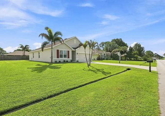 Photo 3 of Single family home for sale at 1617 Se Shepard Ln, Port Saint Lucie, FL 34983 | MLS# B26064173 | Listing updated on 2026-09-16