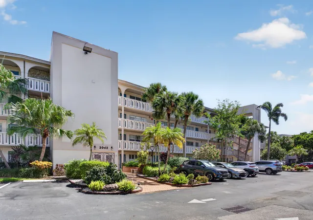 Photo 2 of Condo for sale at 2002 Granada Dr #E1, Coconut Creek, FL 33066 | MLS# B26064326 | Listing updated on 2026-09-24
