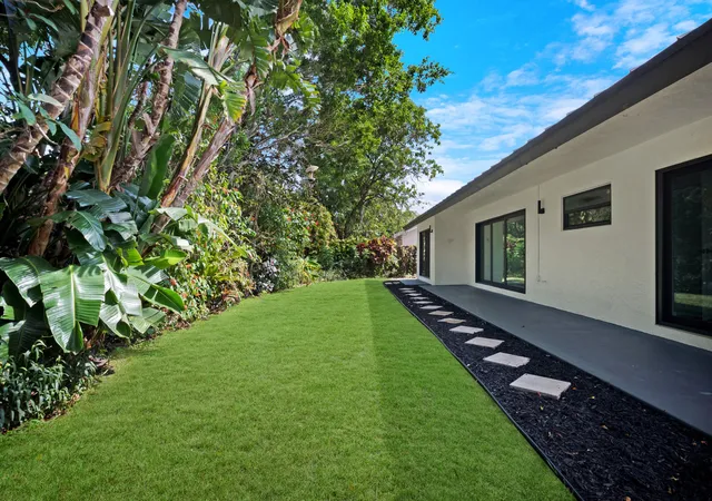 Photo 29 of Single family home for sale at 7620 Texas Trl, Boca Raton, FL 33487 | MLS# B26064408 | Listing updated on 2026-10-06
