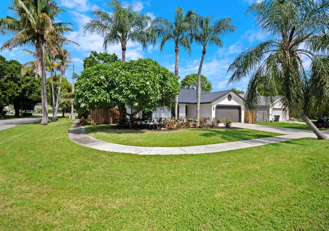 Photo 2 of Single family home for sale at 7620 Texas Trl, Boca Raton, FL 33487 | MLS# B26064408 | Listing updated on 2026-09-15