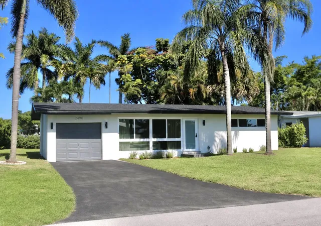 Single family home for sale at 2490 Andros Ln, Fort Lauderdale, FL 33312 | MLS# B26064506
