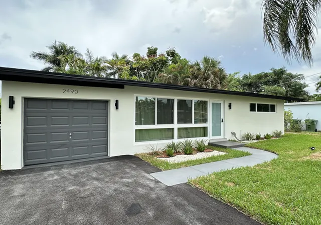 Photo 3 of Single family home for sale at 2490 Andros Ln, Fort Lauderdale, FL 33312 | MLS# B26064506 | Listing updated on 2026-09-16